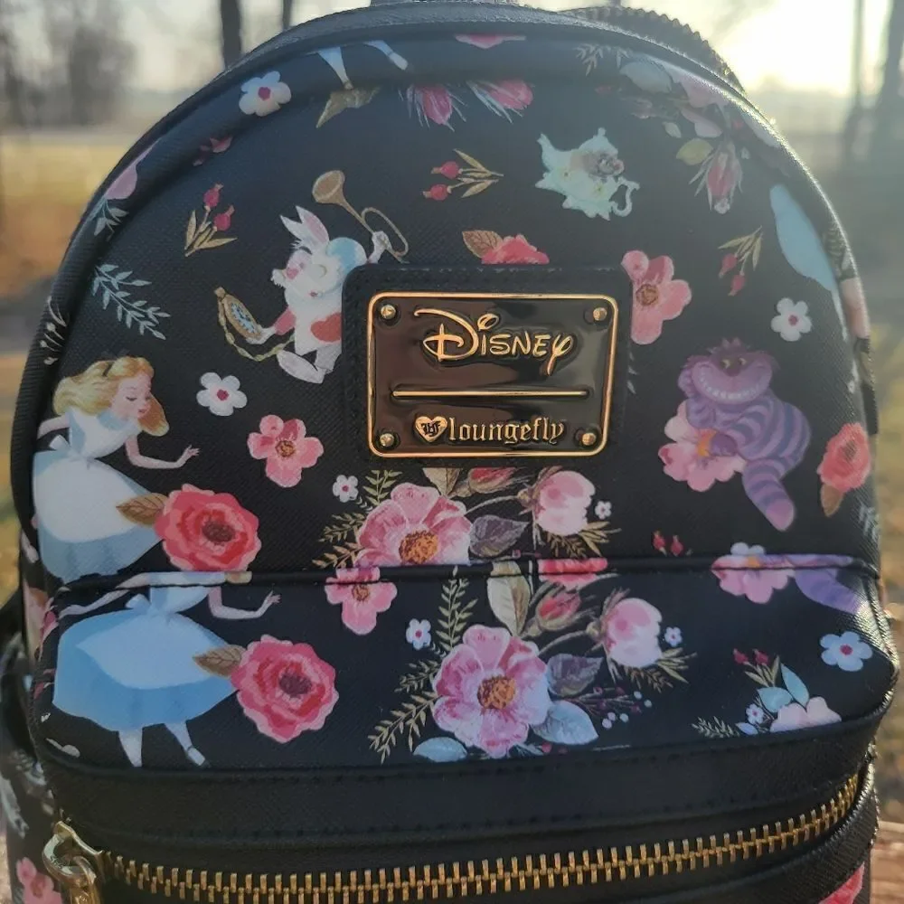 Disney Loungefly Women's Black Floral Print Zipper Around Backpack Rare HEART